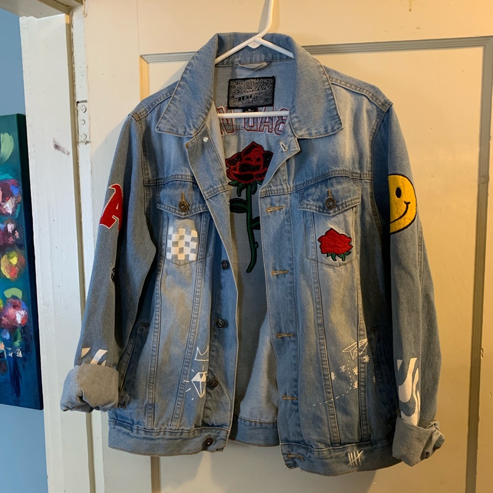 Men’s denim jacket - size medium